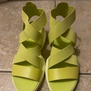 Sorel Women's Explorer Blitz Multistrap Sandals NEW size US 8.5